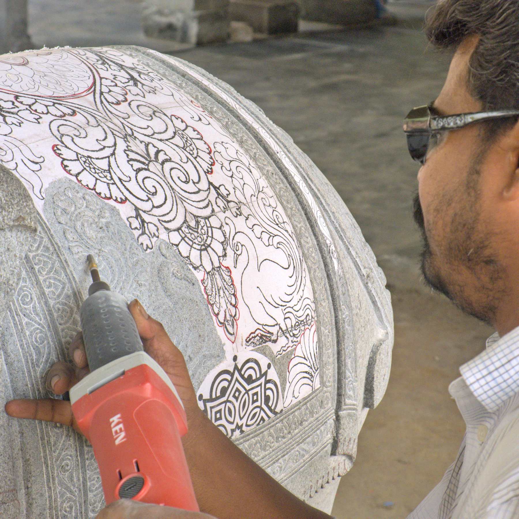 Stein beatbeiten kunstvoll